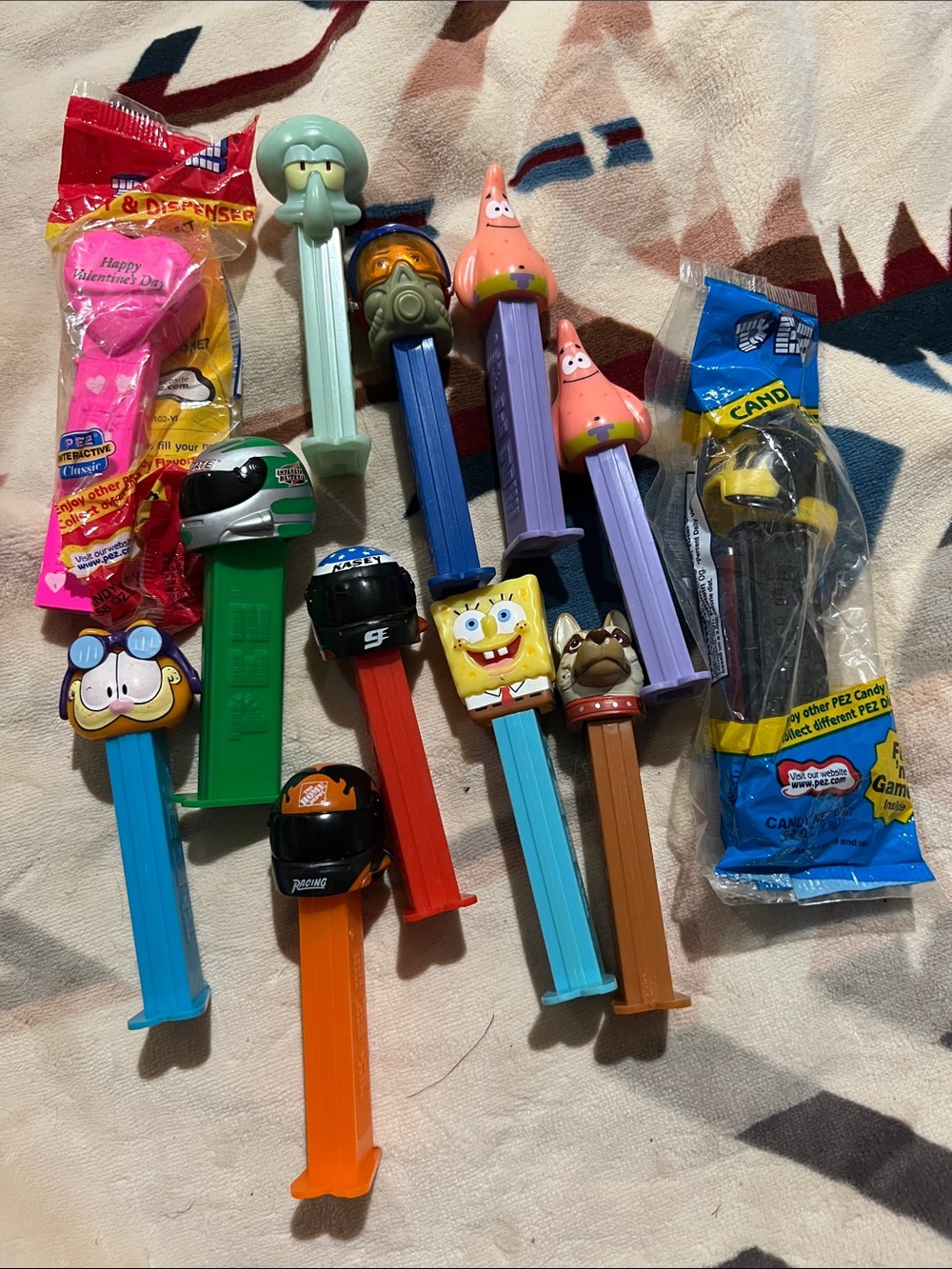 Pez dispenser Character Candy Dispenser - Assorted Colors see pics fo details 17